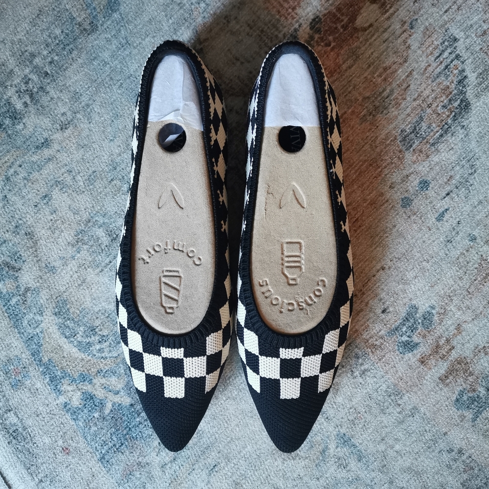 Vivaia Checkerboard Pointed Toe Ballet Flats
